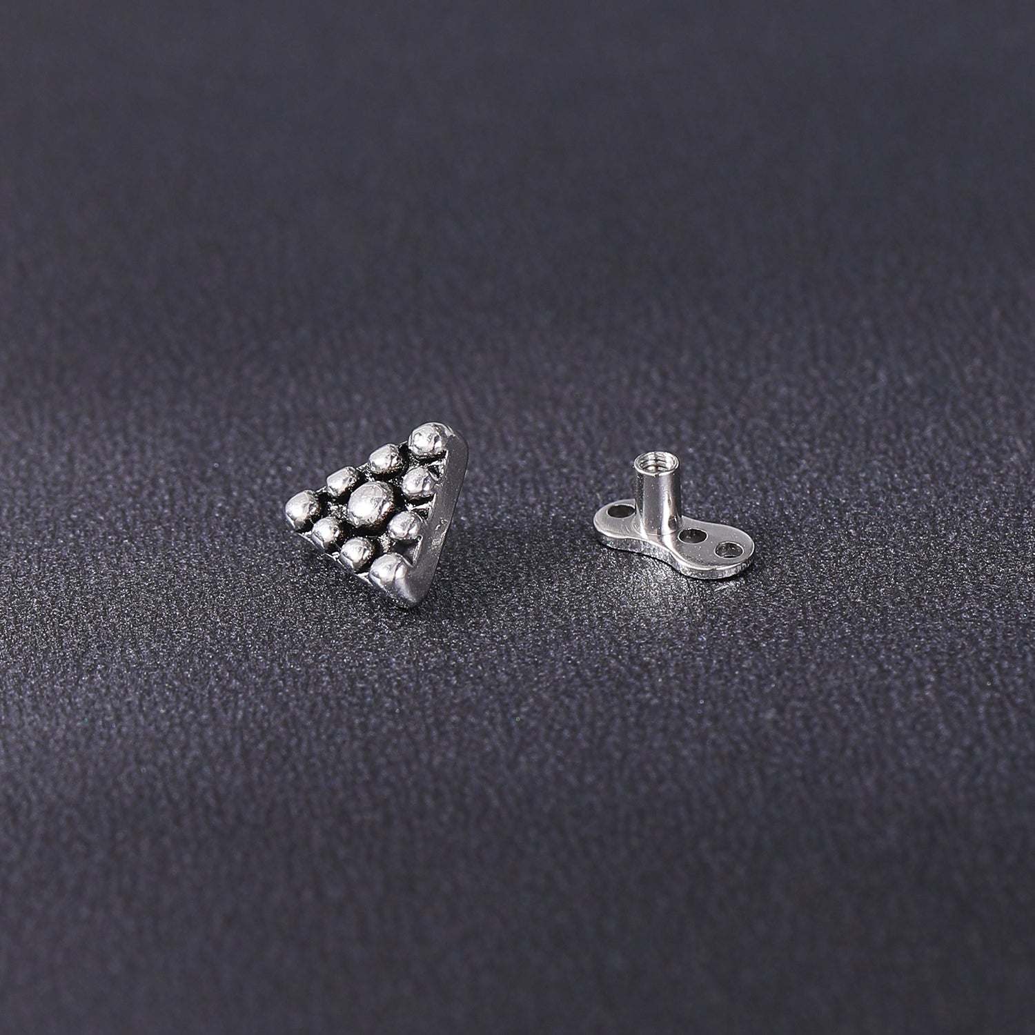 16g-triangle-dermal-anchor-tops-and-surgical-steel-base-microdermis