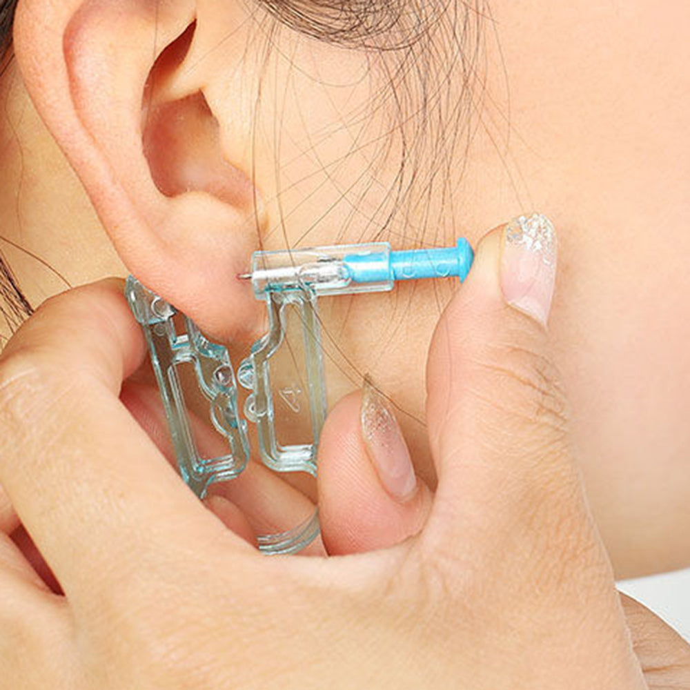 KISEER Ear Piercing Gun, 2 Pcs Disposable Sterile Ear Nose Piercing Kit  Safety Tool With Ear Stud Piercing Kit (Gold)