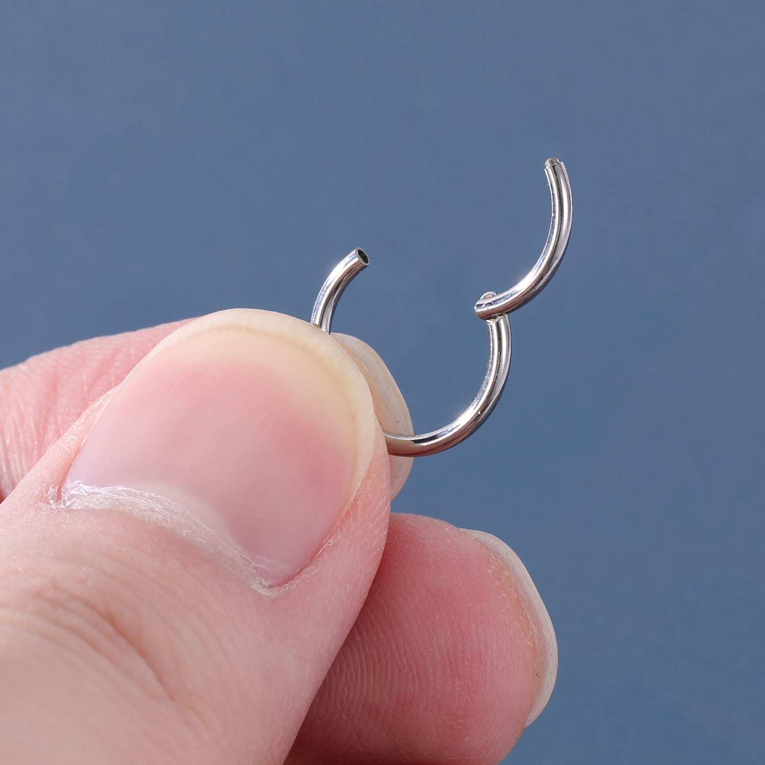 16g-g23-titanium-clicker-nose-septum-ring-conch-helix-cartilage-piercing